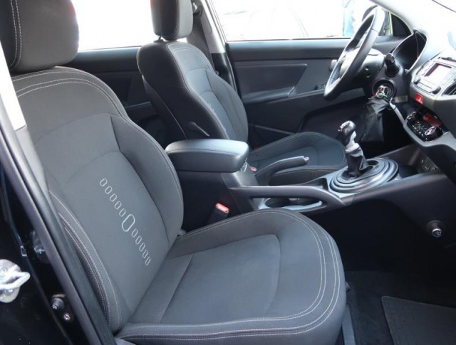 Kia Sportage  2.0 CRDi 