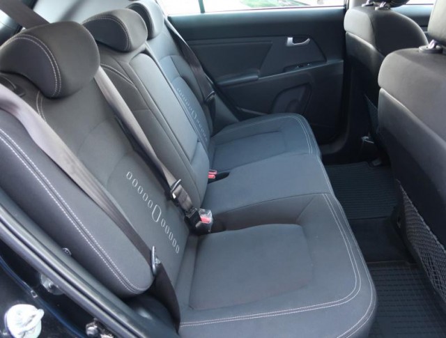 Kia Sportage  2.0 CRDi 