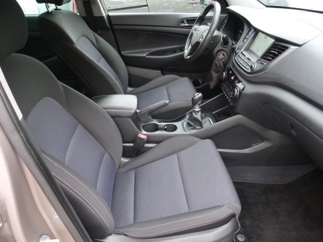 Hyundai Tucson  1.7 CRDi Trikolor