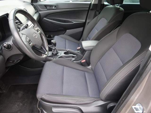 Hyundai Tucson  1.7 CRDi Trikolor