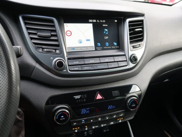 Hyundai Tucson  1.7 CRDi Trikolor