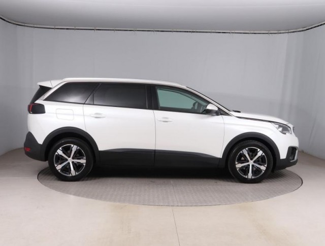 Peugeot 5008  PureTech 130 