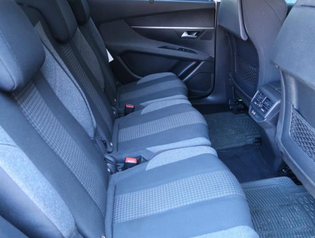 Peugeot 5008  PureTech 130 