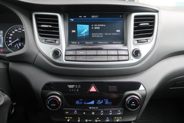 Hyundai Tucson  1.7 CRDi Trikolor