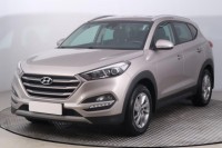 Hyundai Tucson  1.7 CRDi Trikolor