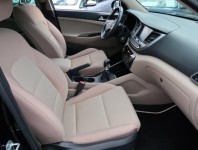 Hyundai Tucson  1.7 CRDi Trikolor