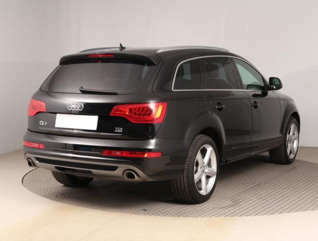 Audi Q7  3.0 TDI S-Line