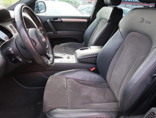 Audi Q7  3.0 TDI S-Line