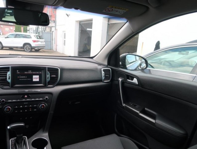 Kia Sportage  2.0 CRDi 