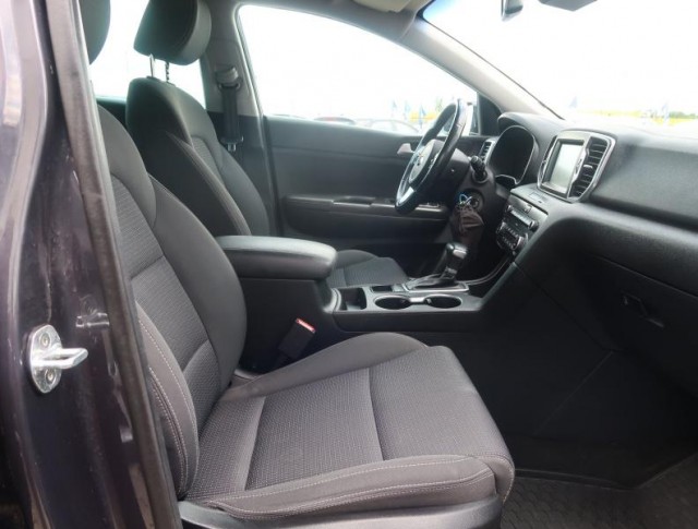 Kia Sportage  2.0 CRDi 