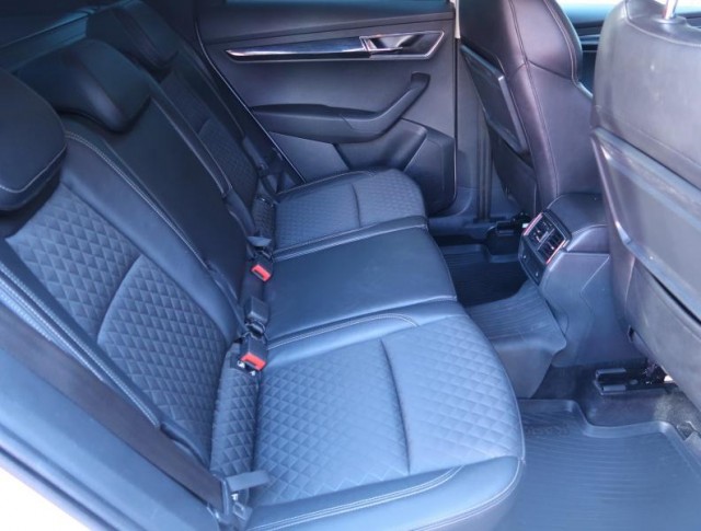 Škoda Karoq  1.6 TDI Ambition