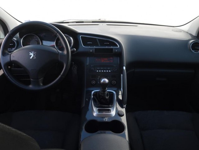 Peugeot 3008  1.6 HDi 