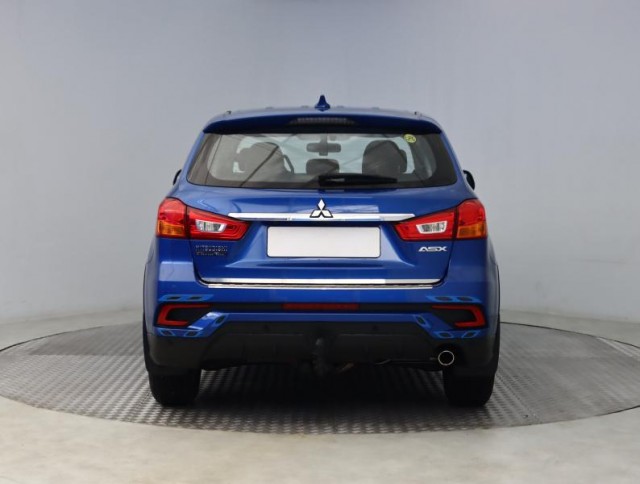 Mitsubishi ASX  1.6 MIVEC 