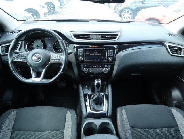 Nissan Qashqai  1.3 DIG-T 