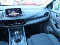 Nissan Qashqai  1.3 DIG-T MHEV 