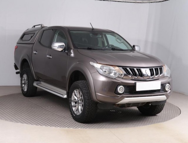 Mitsubishi L200  2.4 DI-D Comfort