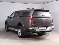 Mitsubishi L200  2.4 DI-D Comfort