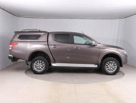 Mitsubishi L200  2.4 DI-D Comfort