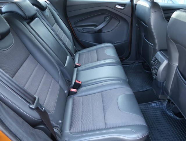 Ford Kuga  1.5 EcoBoost Titanium