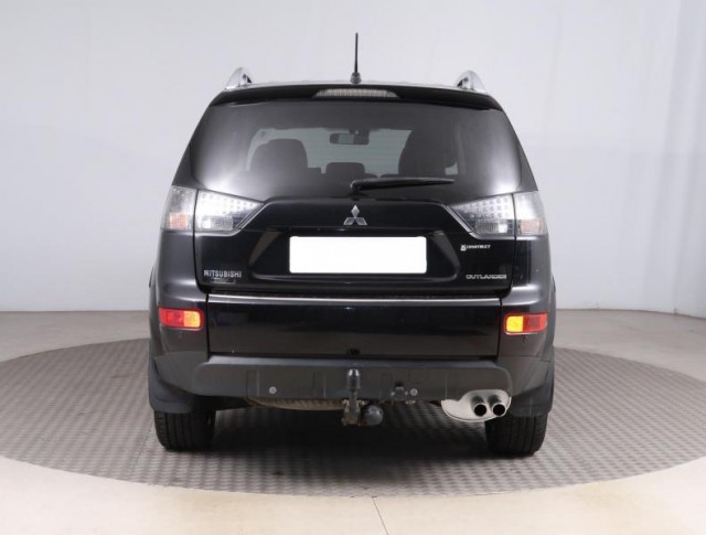 Mitsubishi Outlander  2.0 DI-D 