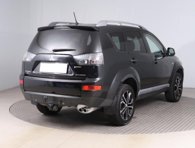 Mitsubishi Outlander  2.0 DI-D 