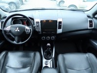 Mitsubishi Outlander  2.0 DI-D 