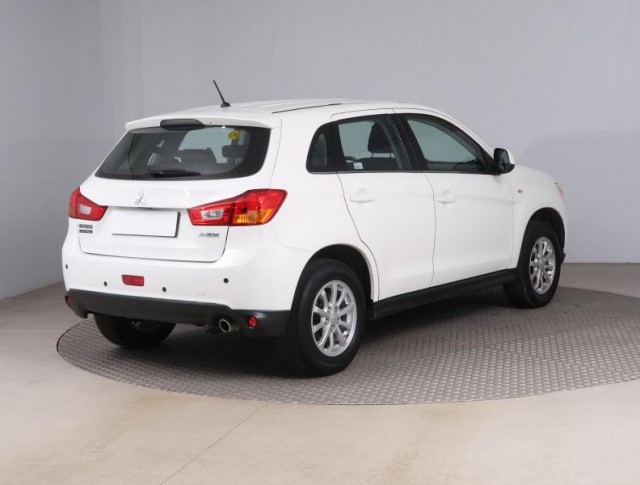 Mitsubishi ASX  1.6 MIVEC 