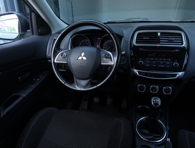 Mitsubishi ASX  1.6 MIVEC 