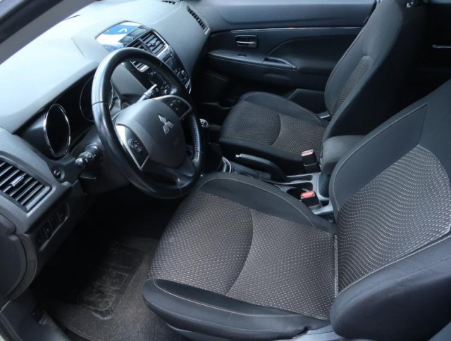 Mitsubishi ASX  1.6 MIVEC 