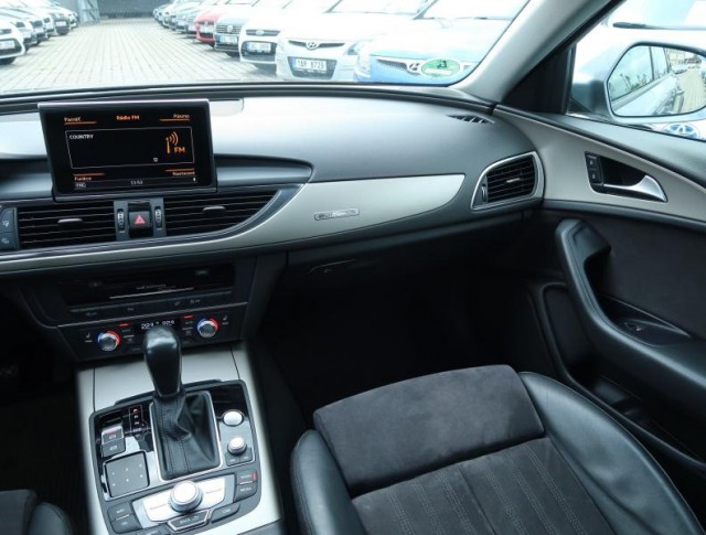 Audi A6 Allroad  3.0 TDI 