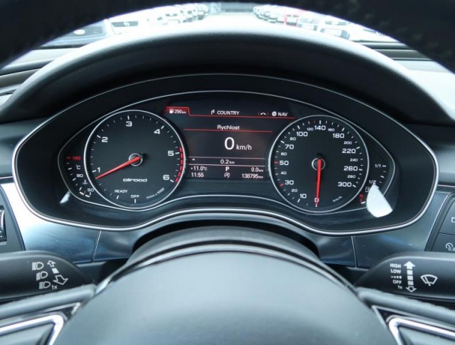 Audi A6 Allroad  3.0 TDI 