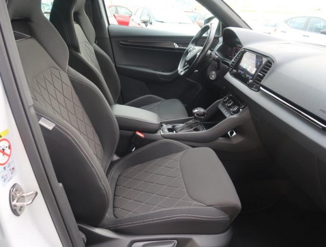 Škoda Karoq  1.5 TSI Sportline