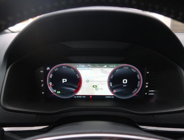 Škoda Karoq  1.5 TSI Sportline