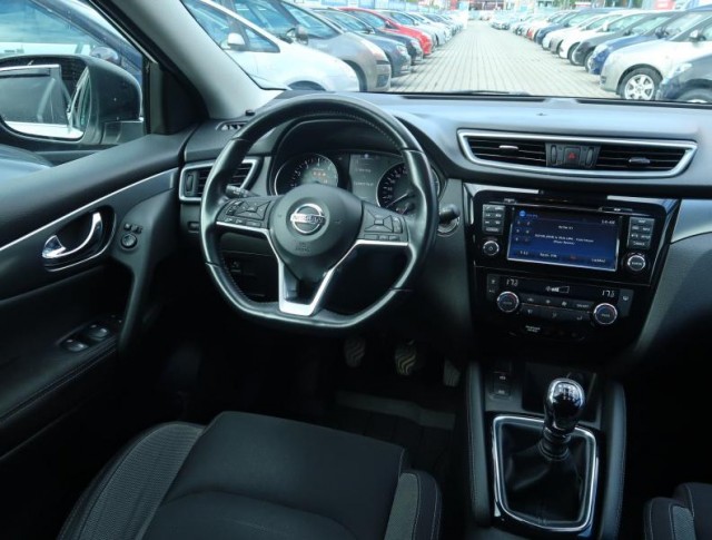 Nissan Qashqai  1.2 DIG-T 