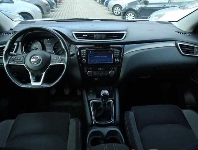 Nissan Qashqai  1.2 DIG-T 