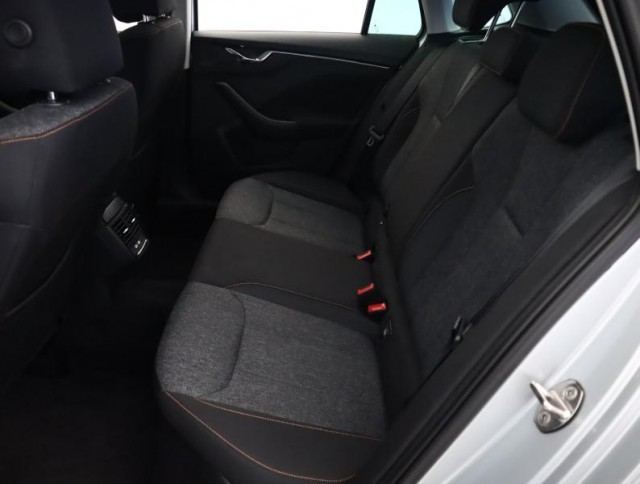 Škoda Kamiq  1.0 TSI Ambition Plus