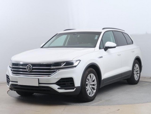 Volkswagen Touareg  3.0 TDI 