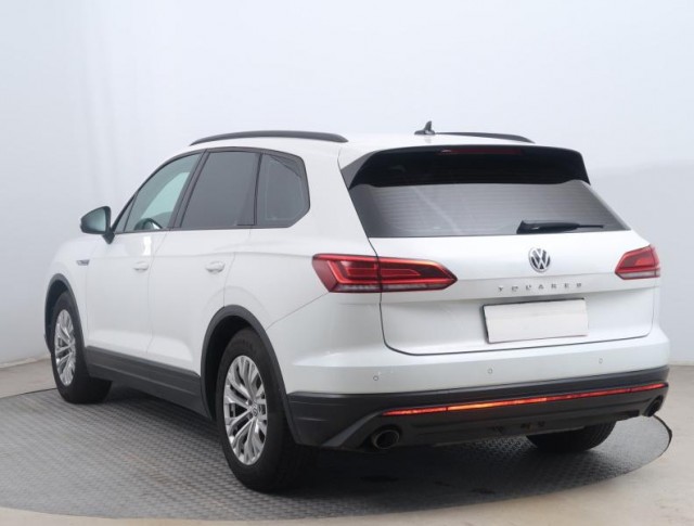 Volkswagen Touareg  3.0 TDI 