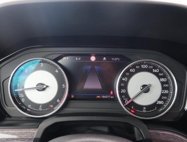 Volkswagen Touareg  3.0 TDI 