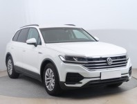 Volkswagen Touareg  3.0 TDI 
