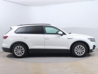 Volkswagen Touareg  3.0 TDI 