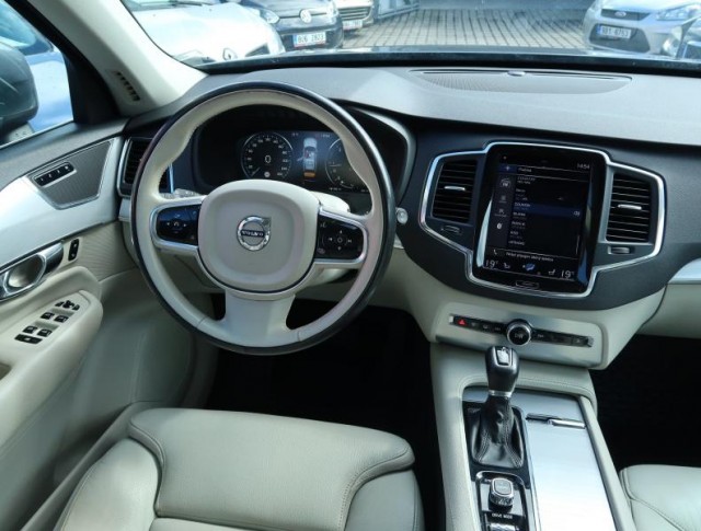 Volvo XC90  D5 AWD Executive