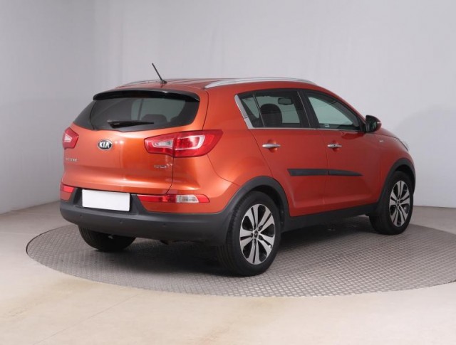 Kia Sportage  2.0 CRDi 