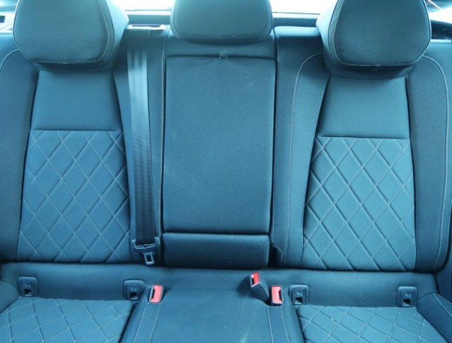 Škoda Karoq  1.5 TSI Sportline