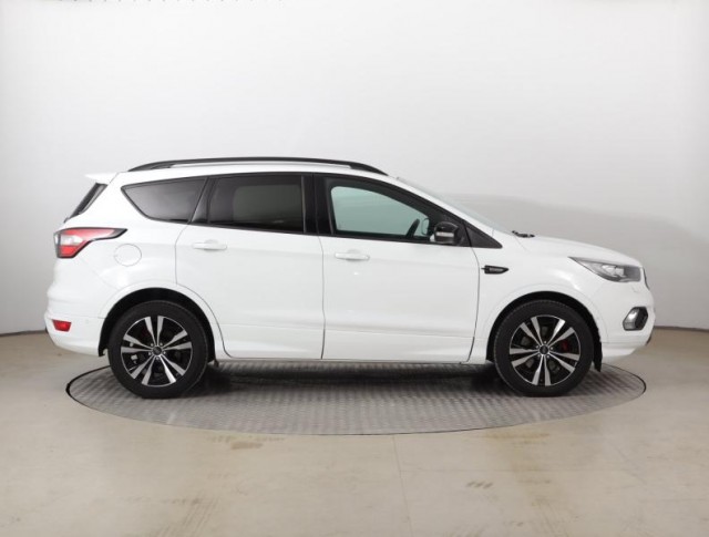 Ford Kuga  1.5 EcoBoost ST-Line