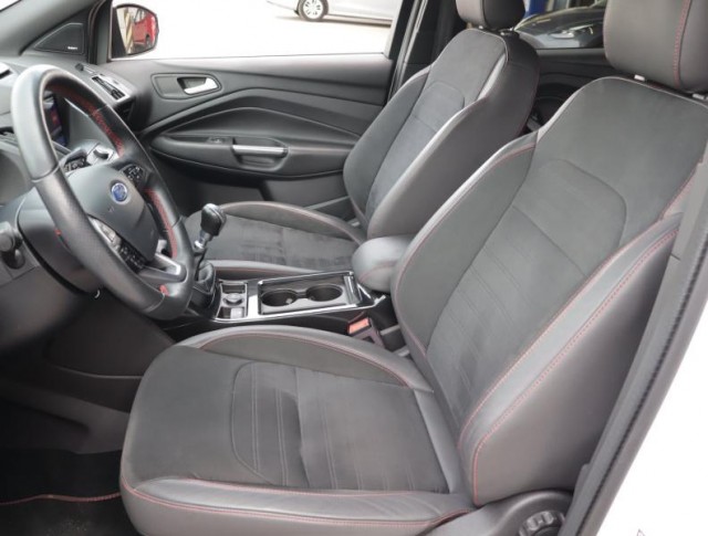 Ford Kuga  1.5 EcoBoost ST-Line