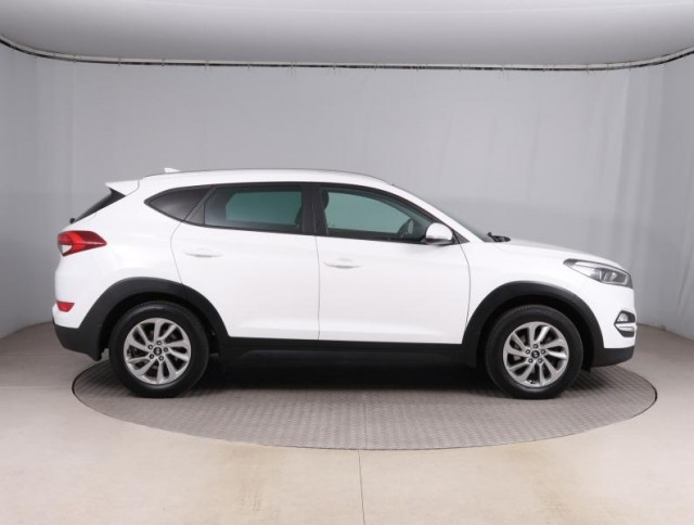 Hyundai Tucson  1.7 CRDi 