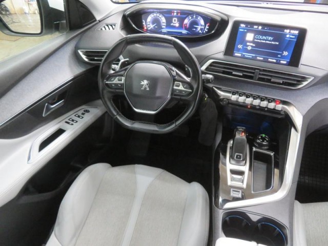 Peugeot 5008  PureTech 130 Allure