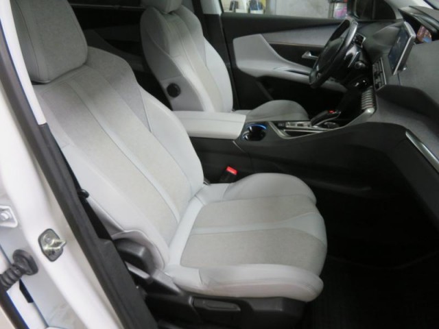 Peugeot 5008  PureTech 130 Allure