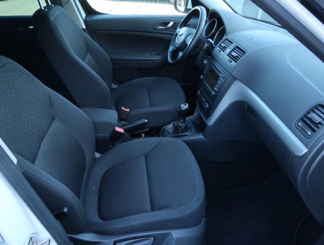 Škoda Yeti  1.2 TSI Elegance